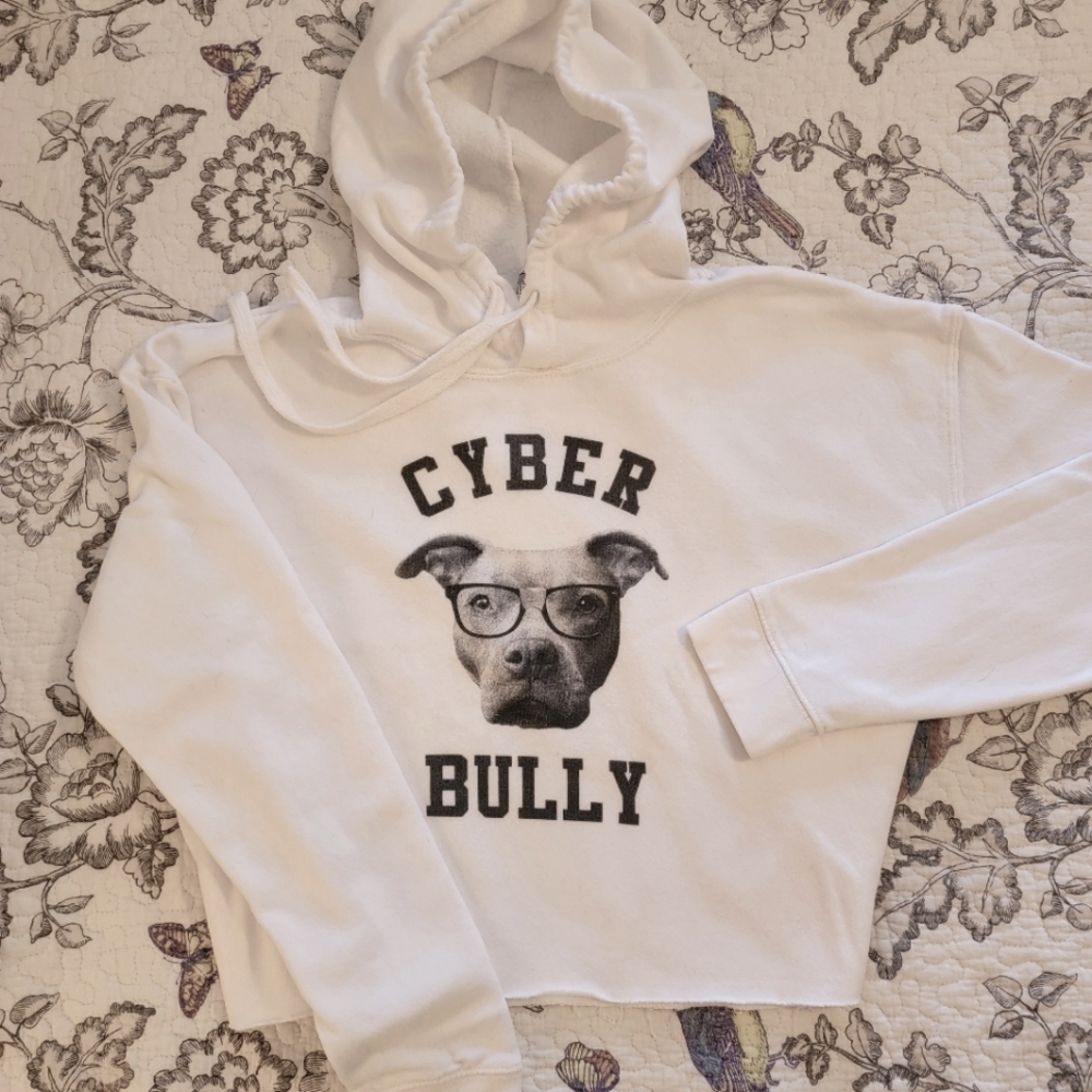 Dog Lovers Cropped Hoodie, Cyber Bully Piity Graphic, S